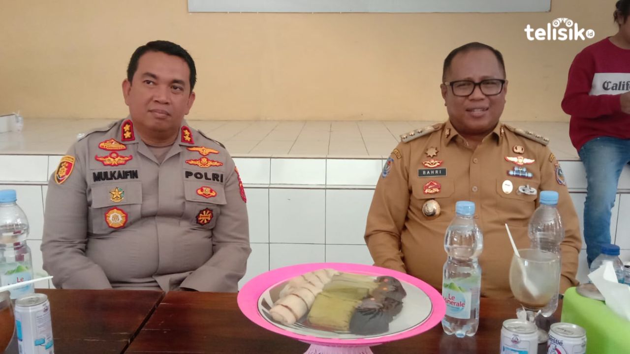 Kapolres Muna, AKBP Mulkaifin bersama Pj Bupati Muna Barat, Bahri. Foto: Sunaryo/Telisik