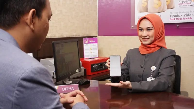 PT Bank Mega membuka kesempatan bagi Anda untuk berkarir bersama mengisi posisi sebagai Teller. Lowongan kerja itu diberikan pada lulusan S1 semua jurusan. Foto: Liputan6.com