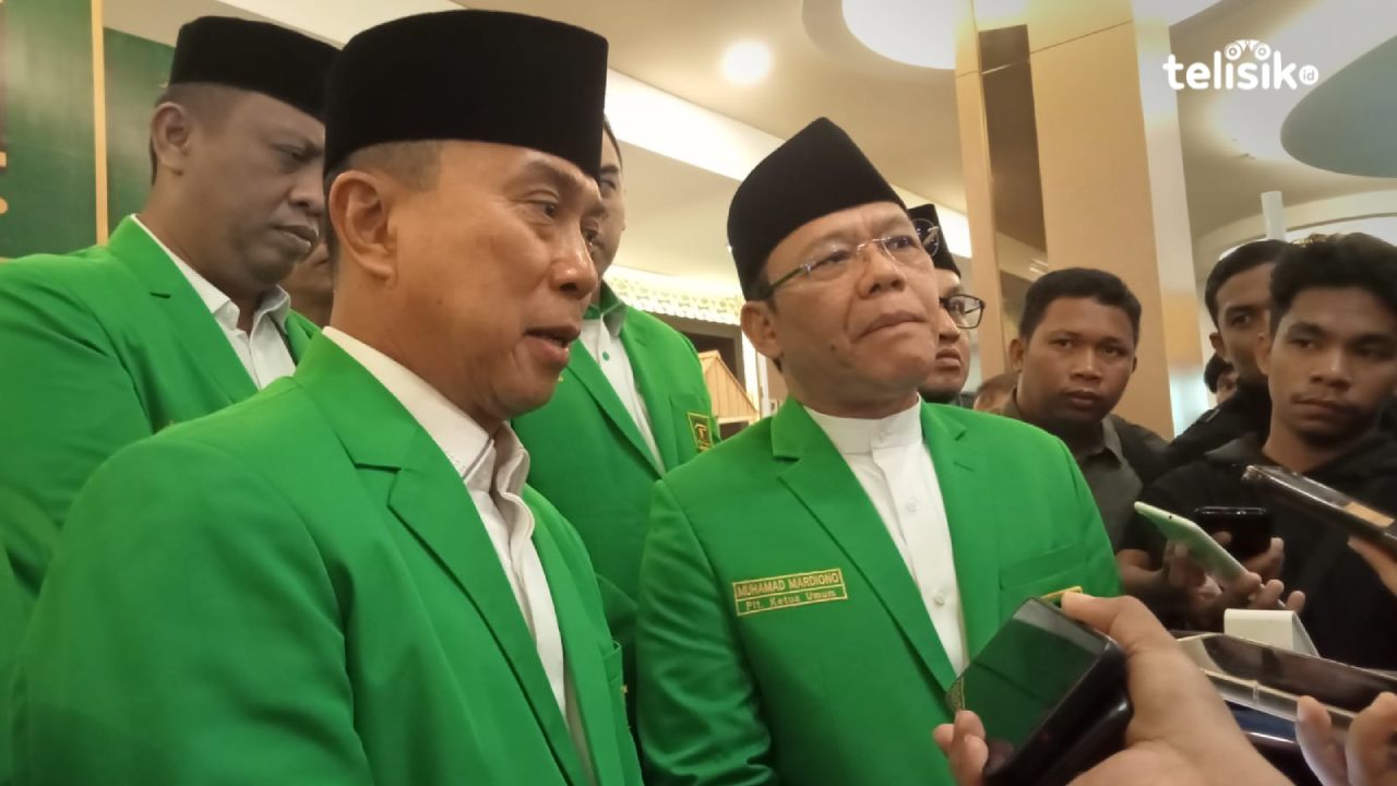 Ketua DPW PPP Sulawesi Tenggara, Andi Sumangerukka menyebut telah menyiapkan armada bagi DPC di 17 kabupaten/kota se-Sulawesi Tenggara. Foto: Nur Khumairah/Telisik