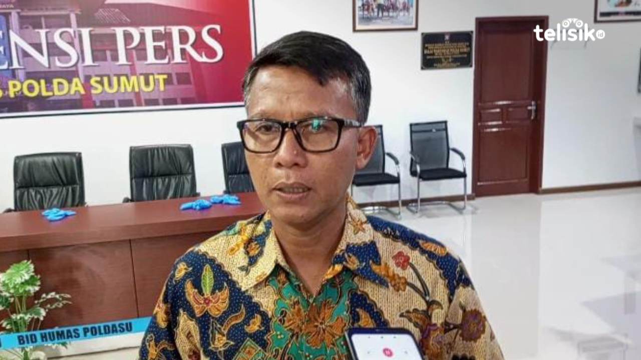 Direktur Reserse Kriminal Umum Polda Sumatera Utara, Kombes Pol Sumaryono memberikan keterangan kepada awak media. Foto: Reza Fahlefy/Telisik
