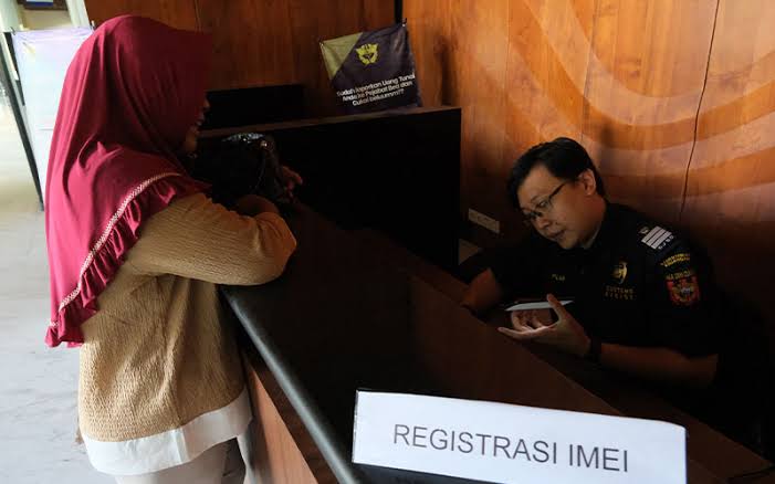 Registrasi IMEI bisa dilakukan melalui Bea Cukai. Foto: Repro News.ddtc.co.id