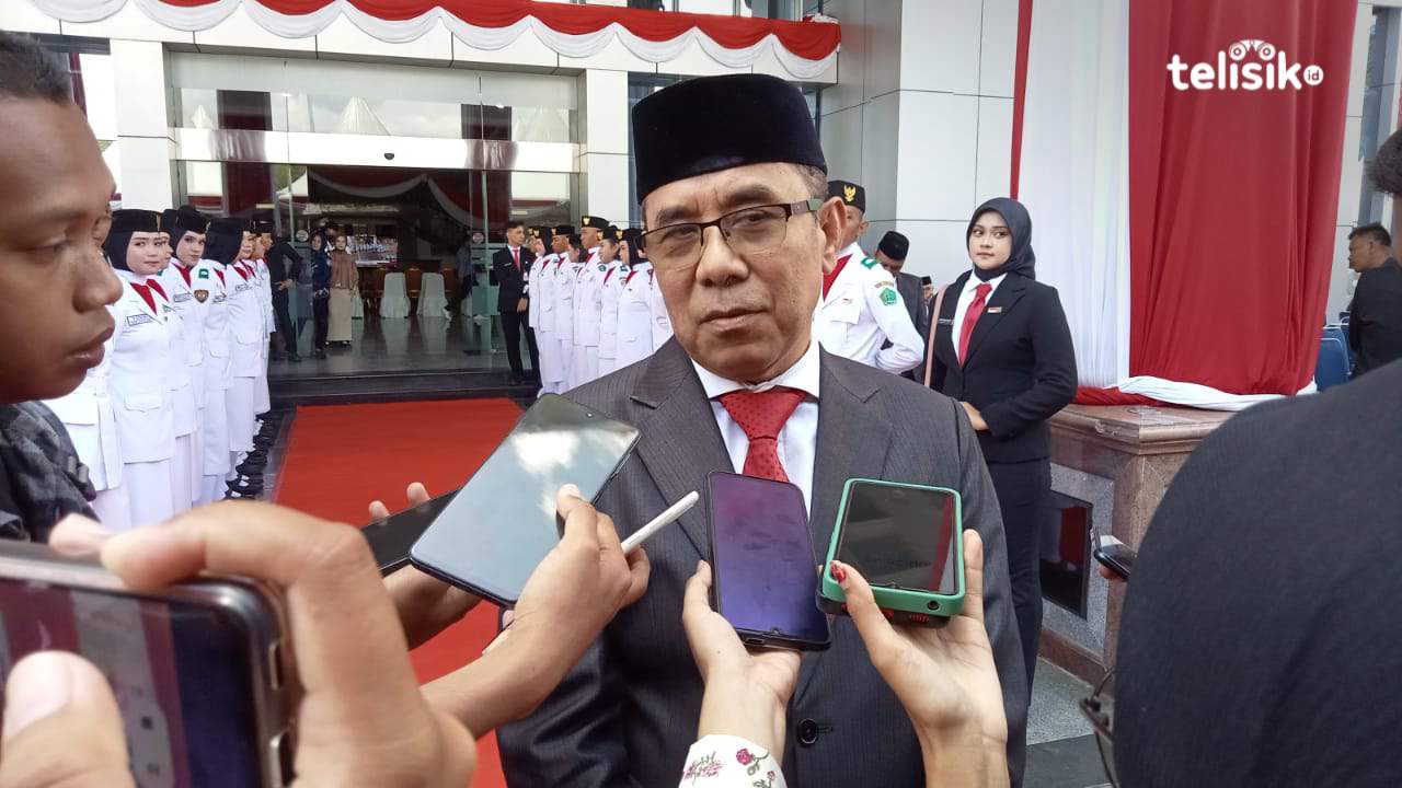 Kepala BPKAD Sulawesi Tenggara, Muhammad Ilyas Abibu menyebut gaji ASN pada 2024 mendatang dipastikan bakal naik sekitar 12 persen, namun kepastian kapan kenaikan tersebut belum disebut oleh Presiden Jokowi, baik awal tahun 2024 atau pertengahan. Foto: Nu
