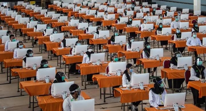 Pemerintah kembali membuka pendaftaran seleksi penerimaan Calon Pegawai Negeri Sipil (CPNS) dan Pegawai Pemerintah dengan Perjanjian Kerja (PPPK) tahun ini. Foto: Liputan6.com