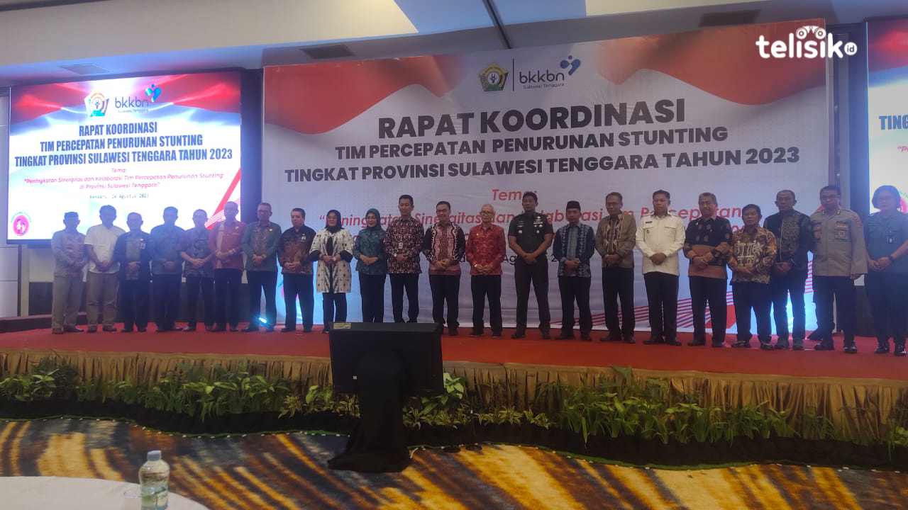 BKKBN saat rapat koordinasi bersama tim percepat penurunan stunting Sulawesi Tenggara tahun 2023 di Hotel Claro Kendari. Foto: Erni Yanti/Telisik