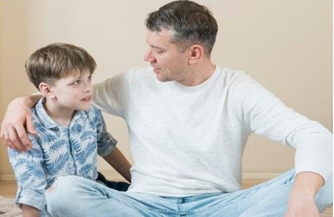 Perlunya pencegahan bullying, salah satunya dengan mendidik anak agar tidak menjadi pelaku. Foto: Theasianparents.id