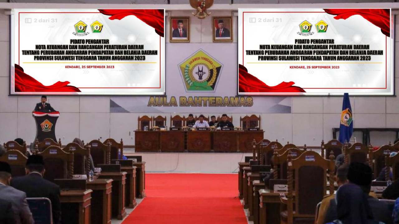 Pj Gubernur Sulawesi Tenggara, Andap Budhi Revianto saat membawakan pidato pengantar nota keuangan dan Raperda tentang Perubahan APBD Sulawesi Tenggara Tahun 2023 di Kantor Gubernur Sulawesi Tenggara pada Senin (25/9/2023). Foto: Ist.