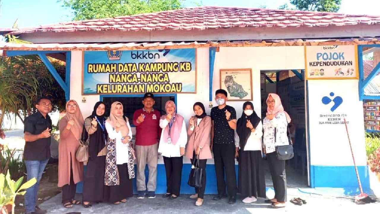 BKKBN bentuk Rumah Data Kampung KB. Foto: Facebook BKKBN Sultra