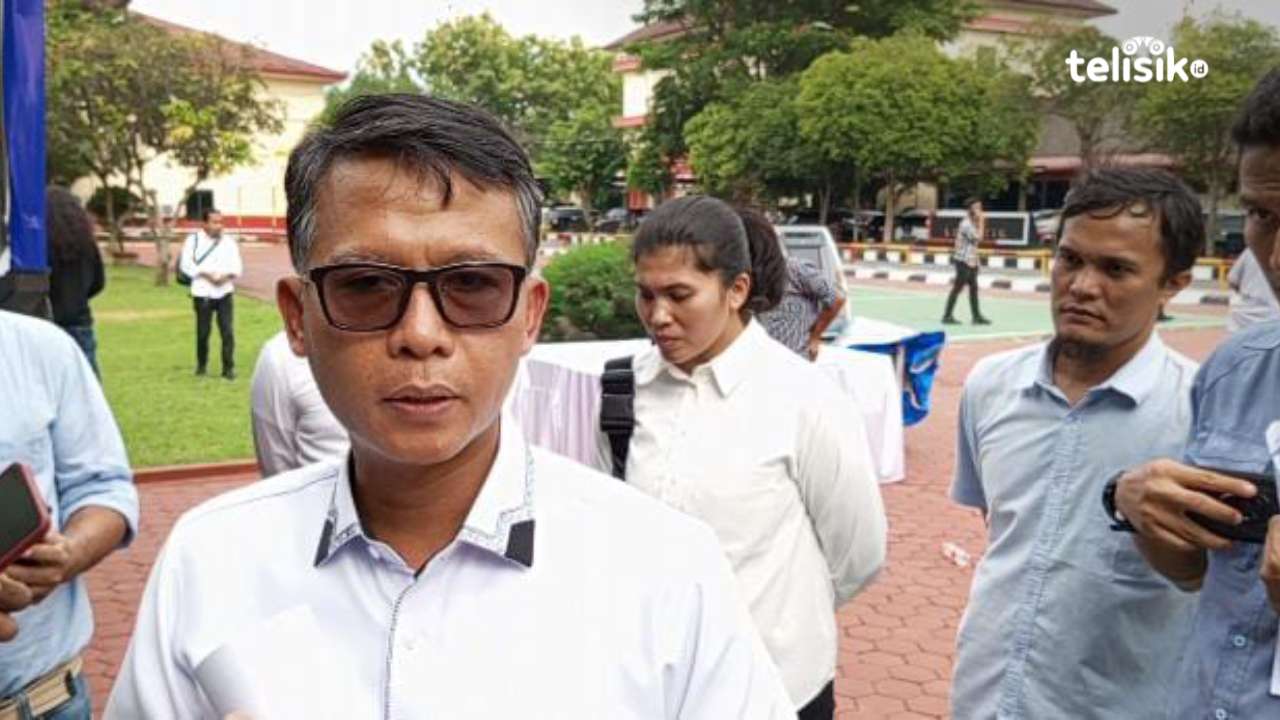 Direktur Reserse Kriminal Umum Polda Sumatera Utara, Kombes Pol Sumaryono ketika memberikan keterangan kepada sejumlah awak media. Foto: Reza Fahlefy/Telisik