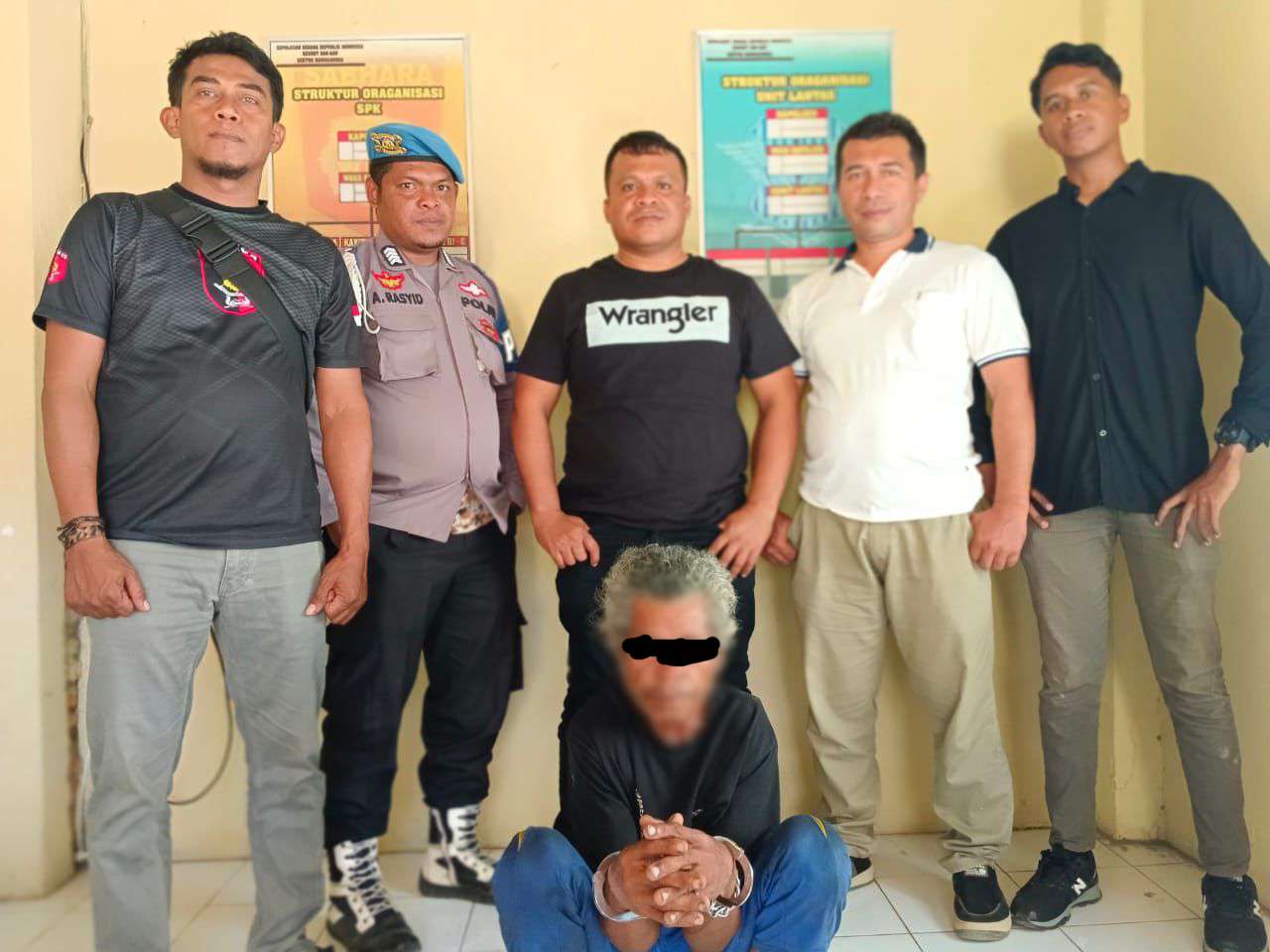 Pelaku pencabulan anak di bawah umur, LA (65) saat diamankan di Polres Buton Tengah. Foto: Ist.