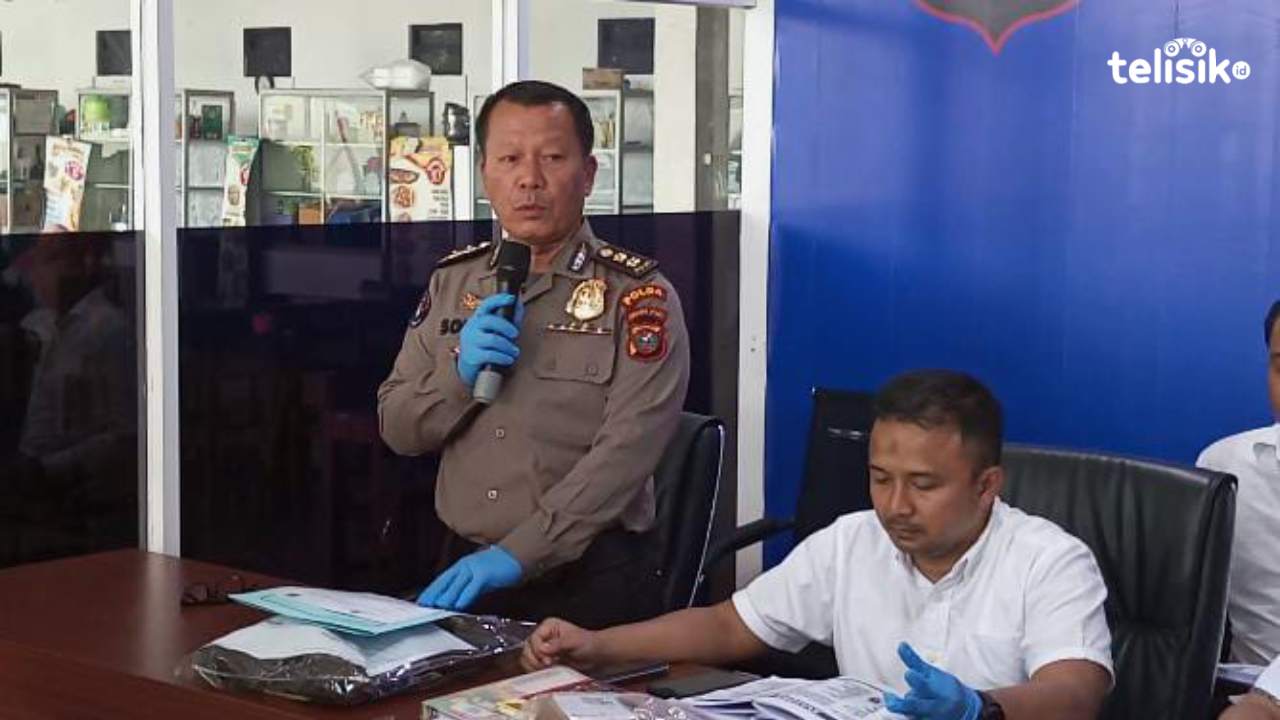 Kasubbid Penmas Bidang Humas Polda Sumatera Utara, AKBP Sonny Siregar ketika memberikan penjelasan kepada sejumlah awak media. Foto: Reza Fahlefy/Telisik