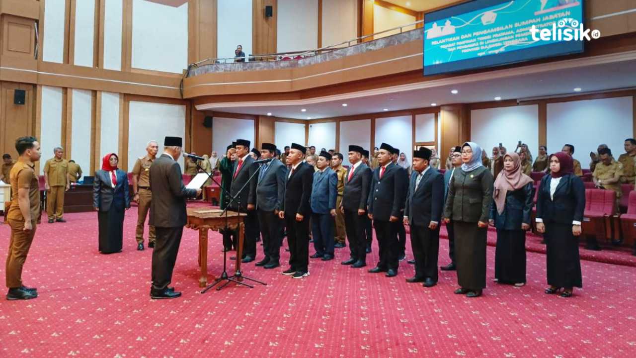 Pelantikan pejabat eselon II dan III oleh Sekda Sulawesi Tenggara, Asrun Lio, Senin, Senin (4/9/2023). Foto: Adinda Septia Putri/Telisik