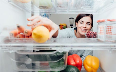 Pemadaman listrik menjadi kondisi yang mengkhawatirkan, terutama dalam kondisi waktu yang lama tentu akan mempengaruhi makanan Anda. Foto: Kompas.com