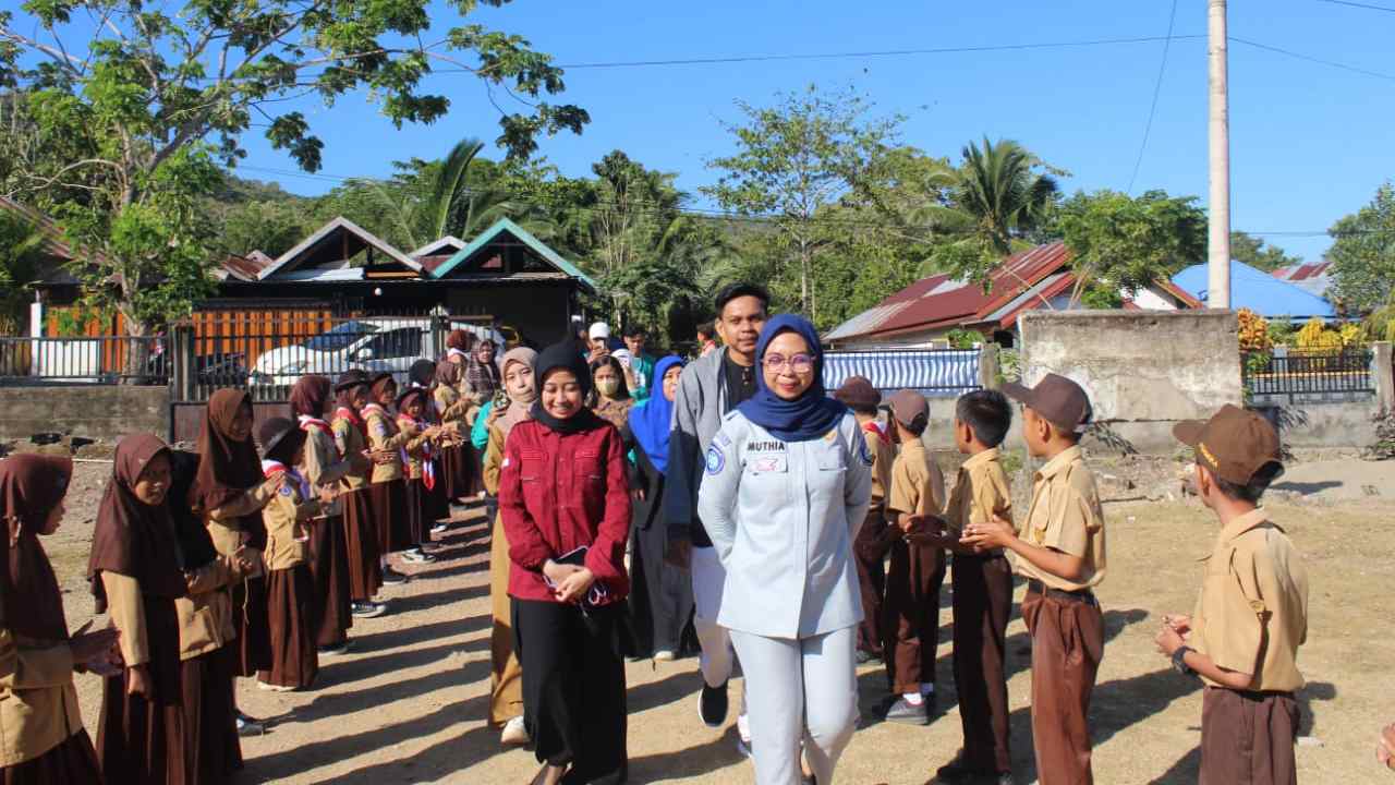 Ratusan siswa SD/MI berpartisipasi salam kegiatan sapa pesisir. Foto: Ist.