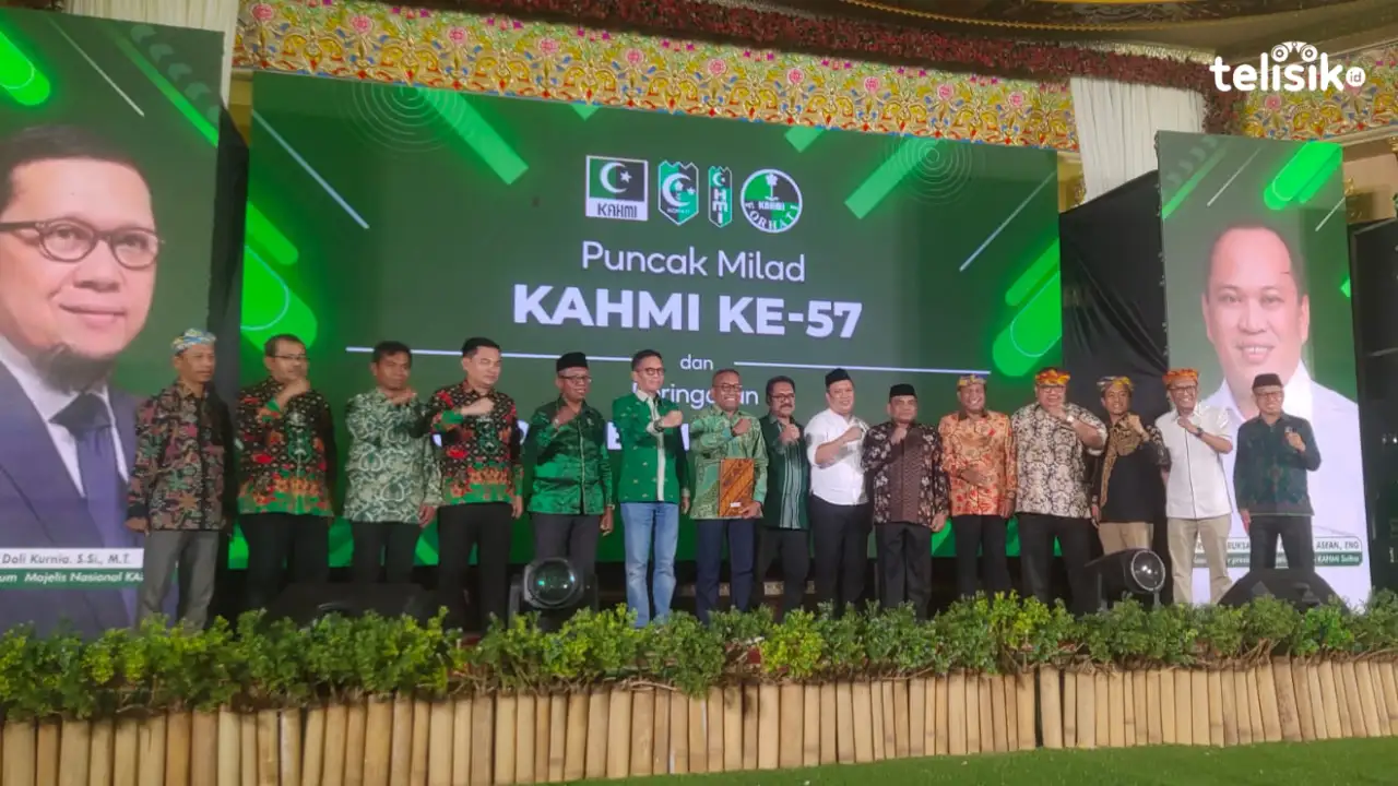 Puncak perayaan milad Korps Alumni Himpunan Mahasiswa Islam (KAHMI) Sulawesi Tenggara. Foto: Erni Yanti/Telisik