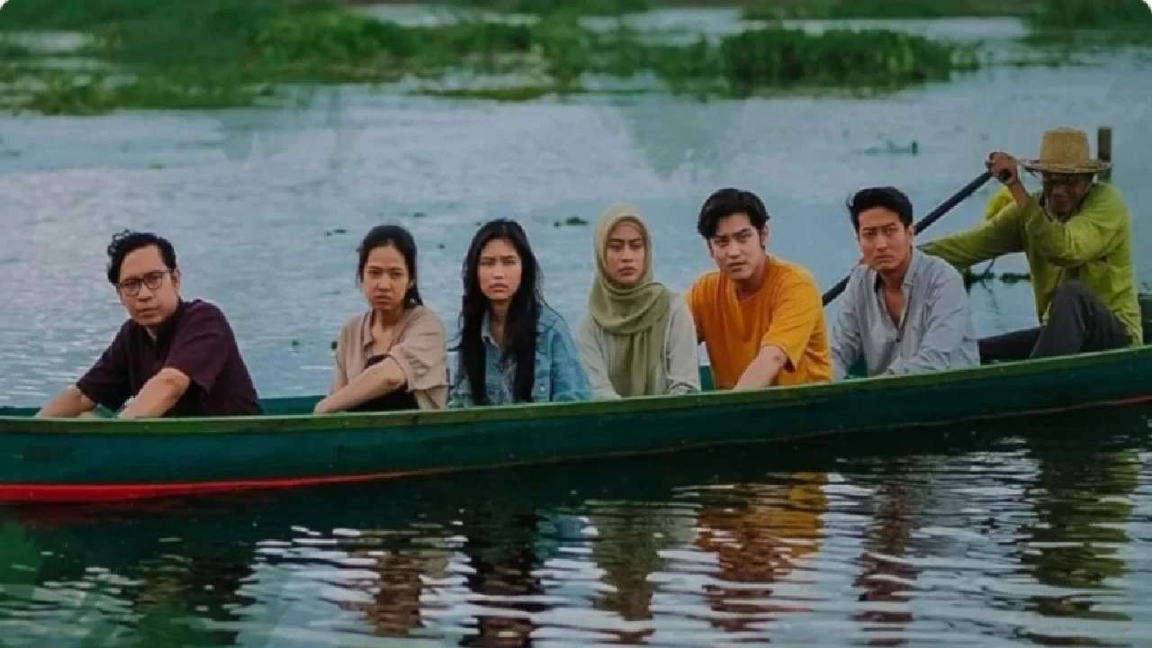 Para pemeran film Saranjana: Kota Ghaib yang menjadi primadona film pekan ini. Foto: Cineverse.id