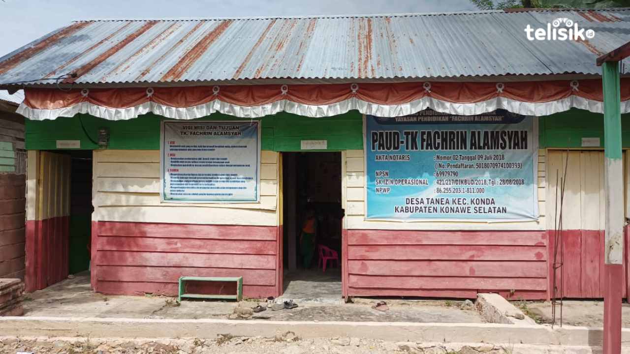 PAUD Fachry Alamsyah, sekolah taman kanak-kanak di Konawe Selatan, yang minim fasilitas. Foto: Evy Septiana Warsito/Telisik
