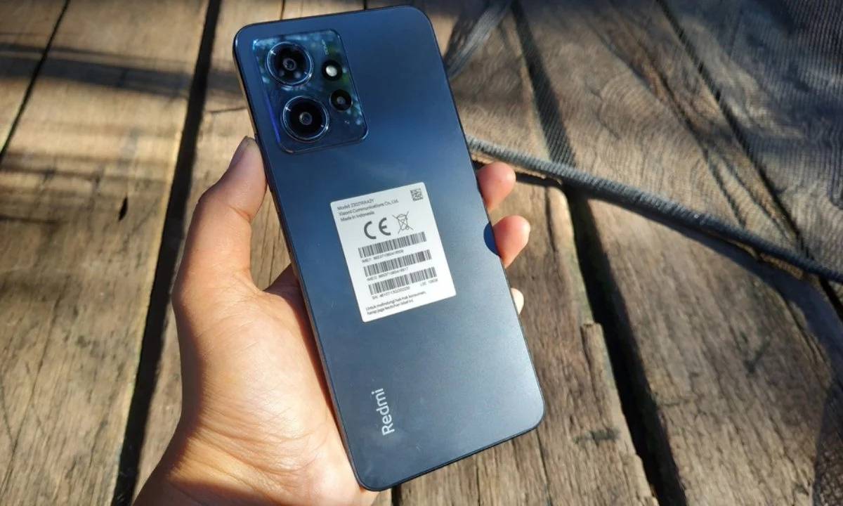 Redmi 12, smartphone terbaru dengan spesifikasi yang mengesankan, menjadi sorotan di pasar. Foto: Repro Berita.99.co