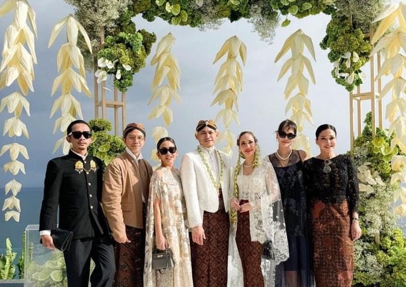 Momen pernikahan Bunga Citra Lestari dengan Tiko Aryawardhana di Bali. Foto: @bcltiko