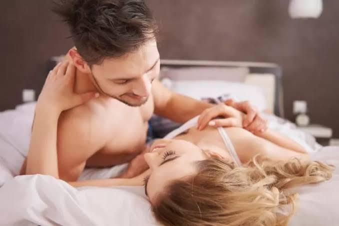 Selain memuaskan batin, bercinta juga dapat memberi manfaat bagi kesehatan. Foto: Neti Talk