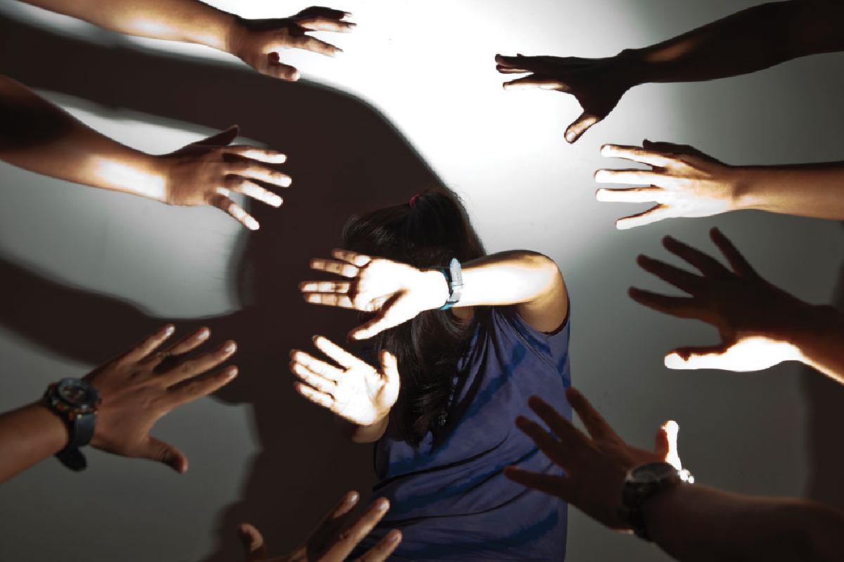 Berbagai jenis kekerasan seksual semakin marak terjadi di lingkungan sekitar, ada baiknya selalu waspada dan mengetahui cara mencegahnya. Foto: Repro Koran.tempo.co