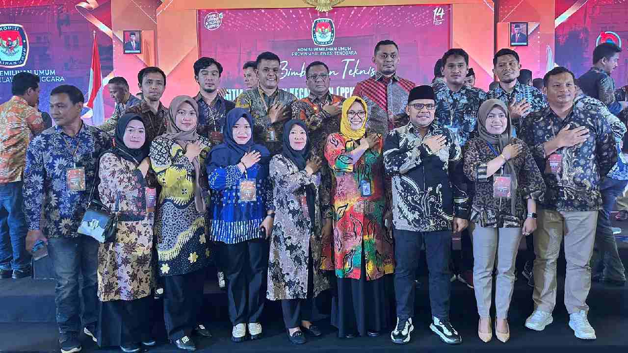 PPK se-Sulawesi Tenggara mengikuti bimbingan teknis pada 13 -14 Desember 2023 untuk memahami regulasi Pemilu 2024. Foto: Ist.