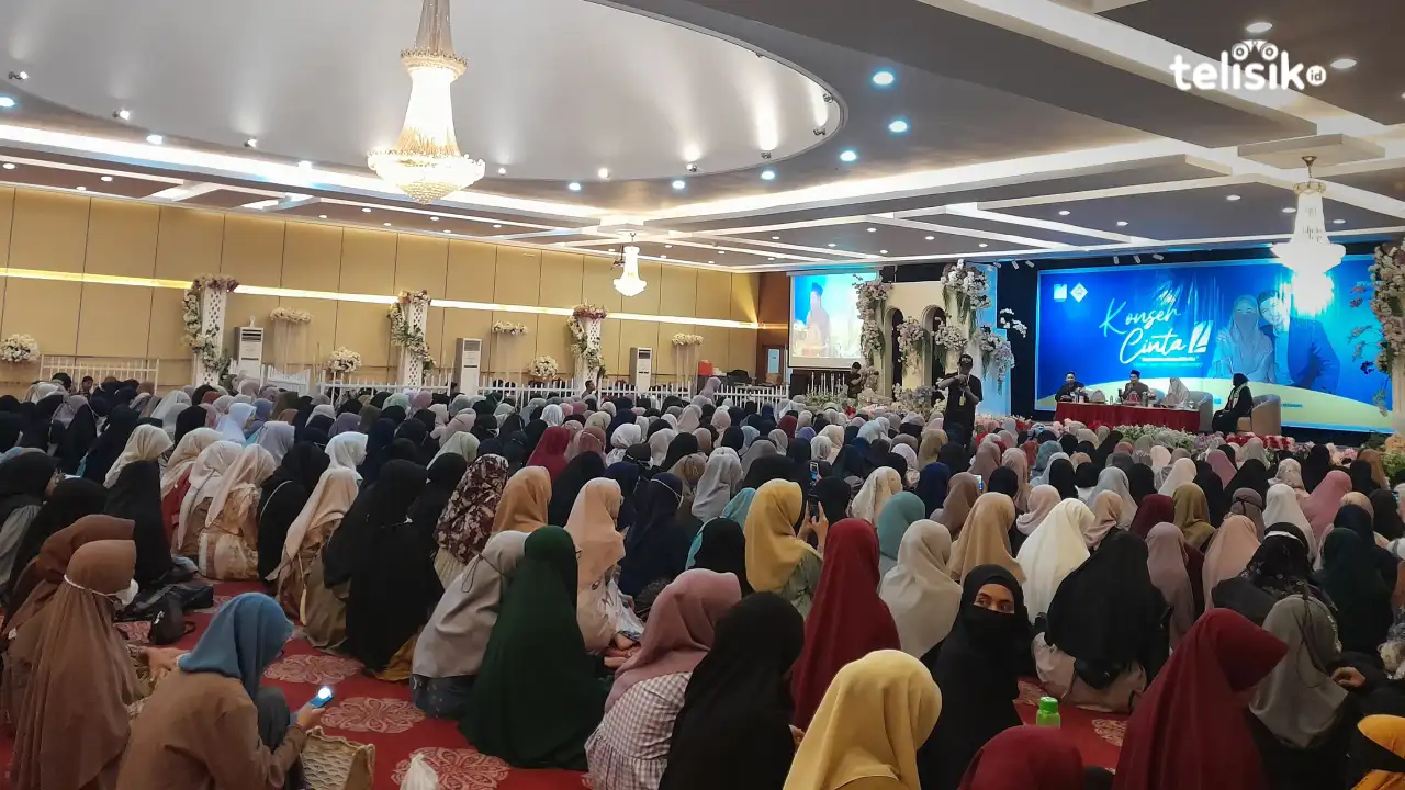 Peserta sangat antusias menghadiri kajian Koh Dennis dan Istri, Minggu (10/12/2023). Foto: Sahira/Telisik