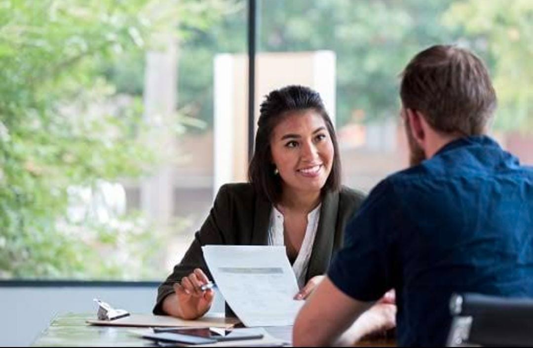 Advisor adalah penasihat atau dikenal juga dengan sebutan konsultan. Foto: Repro ceriusexecutives.com