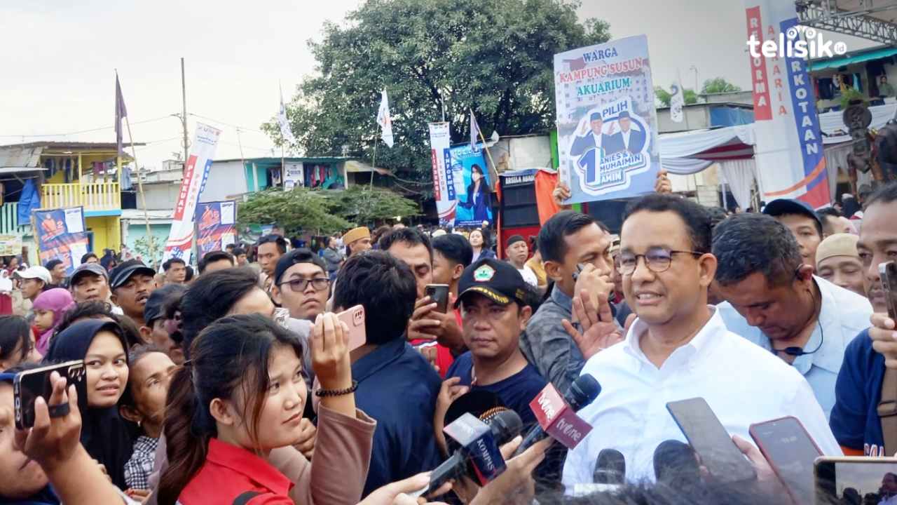 Calon presiden nomor urut 1, Anies Baswedan, saat menghadiri agenda kampanye di Pademangan, Jakarta Utara, Senin (29/1/2024). Foto: Mustaqim/Telisik