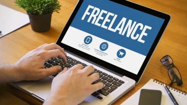 Aplikasi freelance tidak hanya menjadi sarana penghasil uang, tetapi juga membuka peluang untuk pertumbuhan pribadi dan profesional. Foto: Repro Vistek