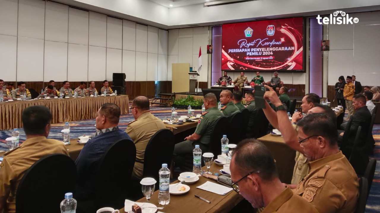 KPU Sulawesi Tenggara mantapkan persiapan jelang 29 hari menuju Pemilu 2024 serentak di Indonesia. Foto: Nur Khumairah/Telisik