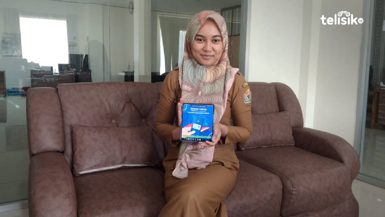 Aplikasi Identitas Kependudukan Digital (IKD) sebagai pengganti e-KTP dalam menyediakan dokumen-dokumen data diri dan kependudukan secara digital. Foto: Apriadi Mayoro/Telisik