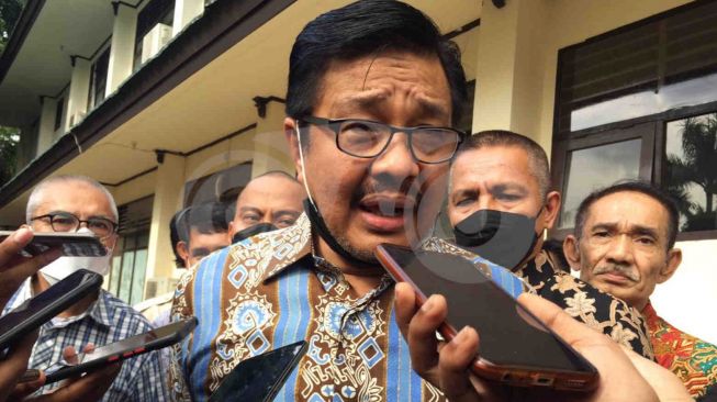 Eks Gubernur Sulawesi Tenggara, Nur Alam, telah bebas dari Lapas Sukamiskin, Jawa Barat, Selasa (16/1/2024). Foto: Repro sulsel.suara.com