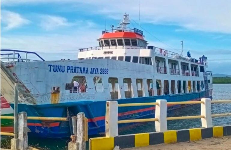 Jadwal penyeberangan kapal feri Januari 2024 rute Torobulu-Tampo. Foto: Repro Antaranews.com.