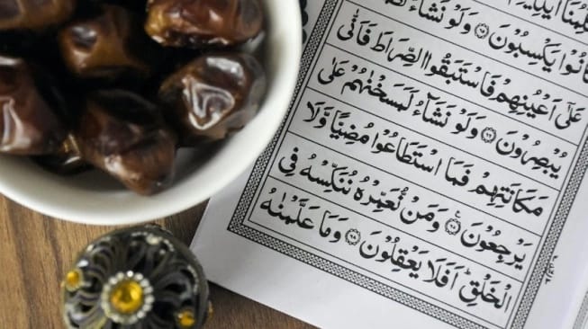Bulan Rajab adalah salah satu bulan yang dimuliakan oleh Allah SWT. Karena itu, disunahkan memperbanyak puasa di bulan ini. Foto: Repro