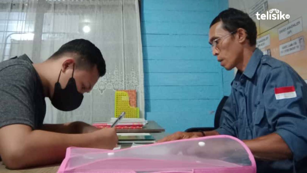 Pendaftaran calon Pengawas TPS di Kecamatan Kadia. Foto: Nur Aziza/Telisik