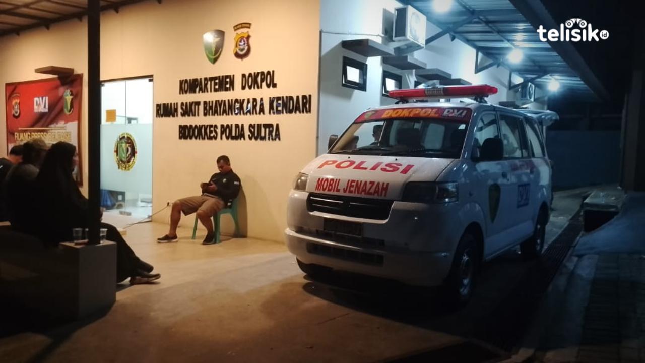 Suasana saat jenazah masih dalam penanganan rumah sakit. Foto: Fitrah/Telisik