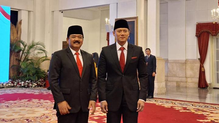 Dua menteri baru di Kabinet Indonesia Maju resmi dilantik Presiden Jokowi. Agus Harimurti Yudhoyono (AHY) dilantik sebagai Menteri Agraria dan Tata Ruang (ATR)/Kepala BPN dan Hadi Tjahjanto sebagai Menko Polhukam. Foto: Repro Tempo.co