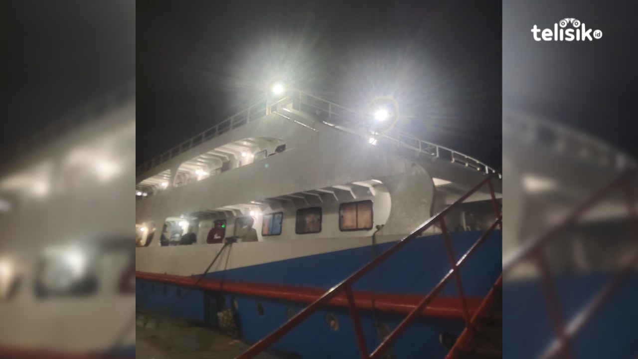 Kapal malam penyebrangan rute Kendari-Raha beropeasi setiap hari. Foto: Erni Yanti/Telisik