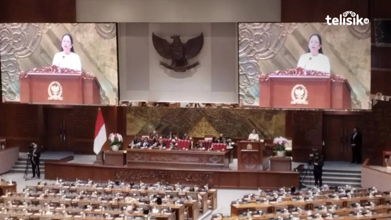 Ketua DPR RI, Puan Maharani, meminpin rapat paripurna yang salah satu agendanya pembahasan revisi UU Desa, di Kompleks Parlemen, Senayan, Jakarta, Selasa (6/2/2024). Foto: Mustaqim/Telisik