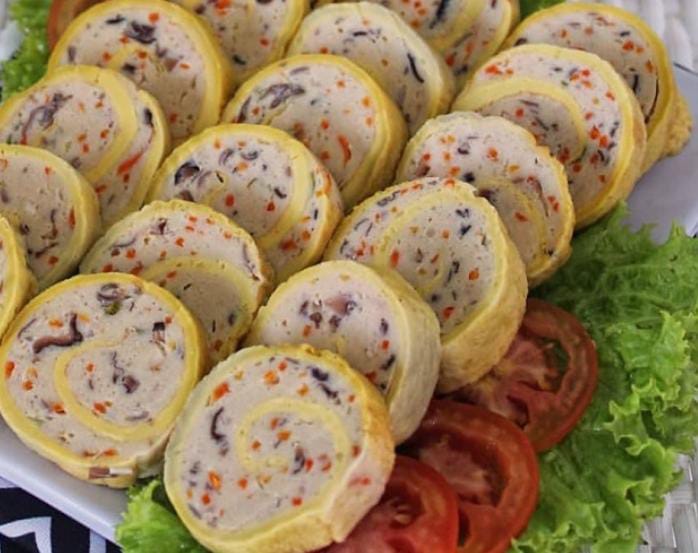 Rolade ayam bisa Anda sajikan sebagai menu harian di rumah. Foto: Loveindonesia.com 