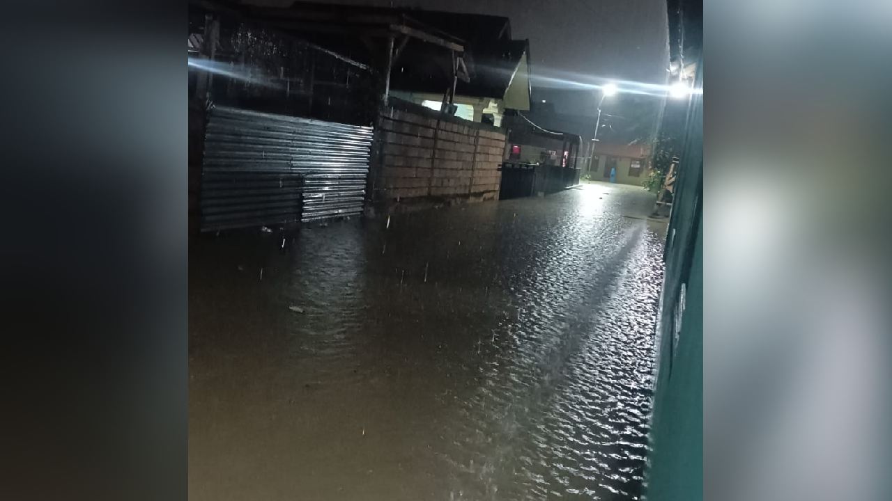 Banjir kembali merendam lorong poau. Foto: Ist.