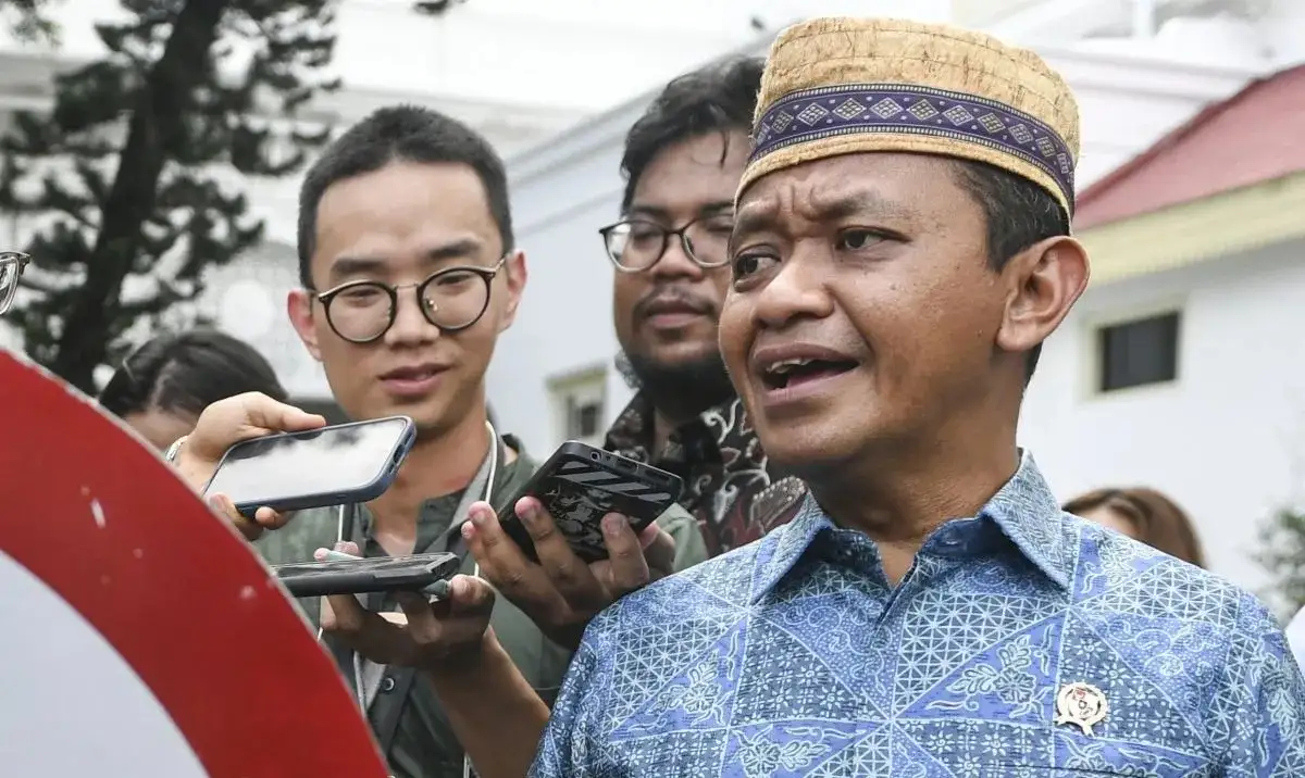 Menteri Investasi/Kepala Badan Koordinasi Penanaman Modal (BKPM), Bahlil Lahadalia (kanan). Foto: Repro Antara