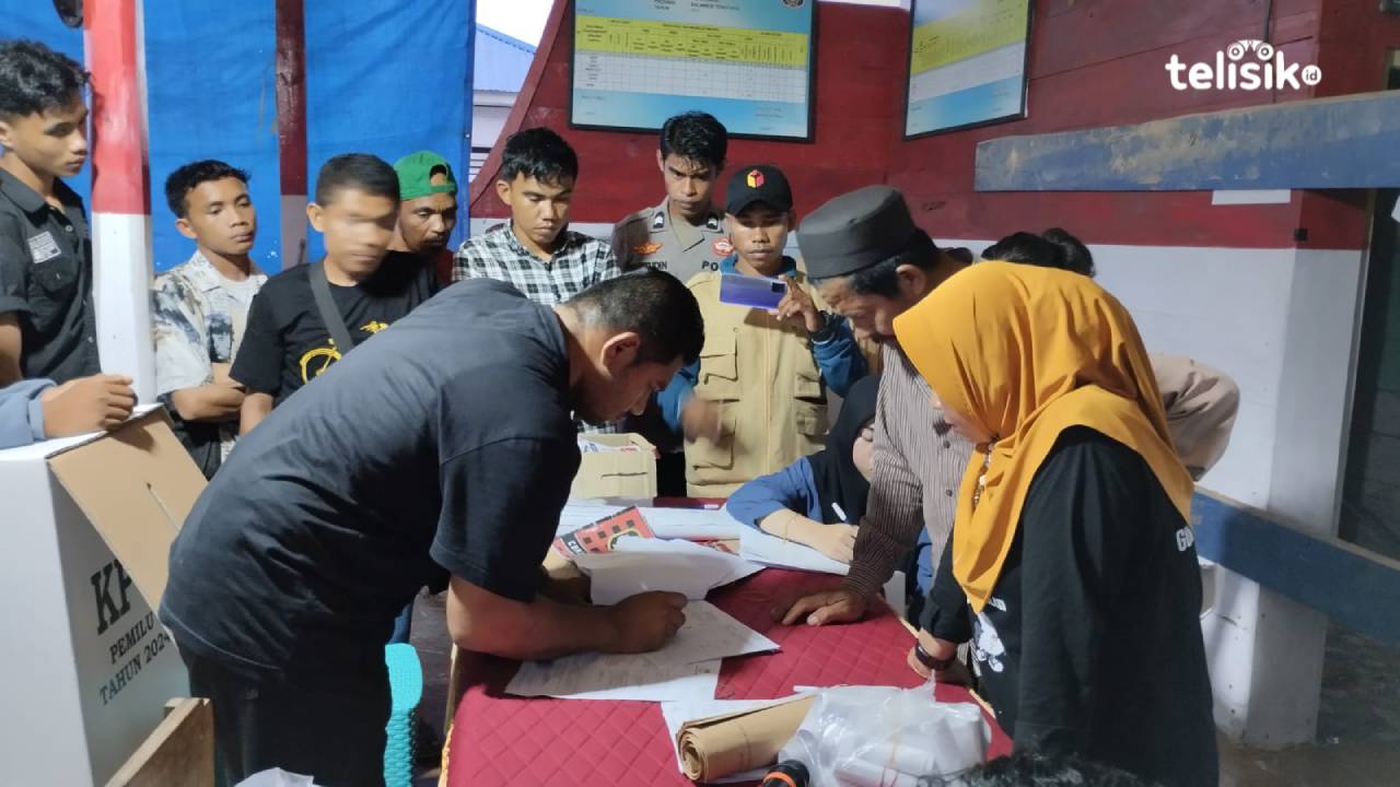 Dugaan pelanggaran saat PSL di Desa Tanjung Pinang, Kecamatan Kusambi, dihentikan dengan beberapa alasan oleh Bawaslu Muna Barat. Foto: Putri Wulandari/Telisik