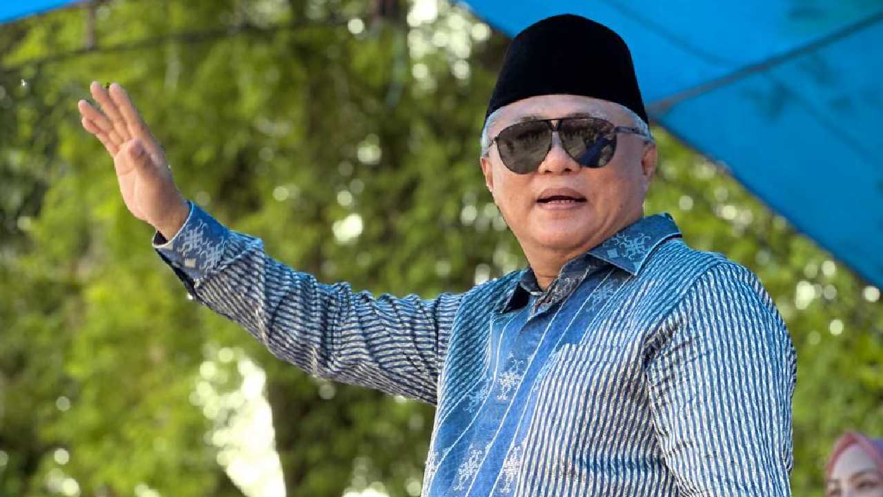 Eks Bupati Konawe dua periode Kery Saiful Konggoasa terima penghargaan Presiden RI. Foto: Ist