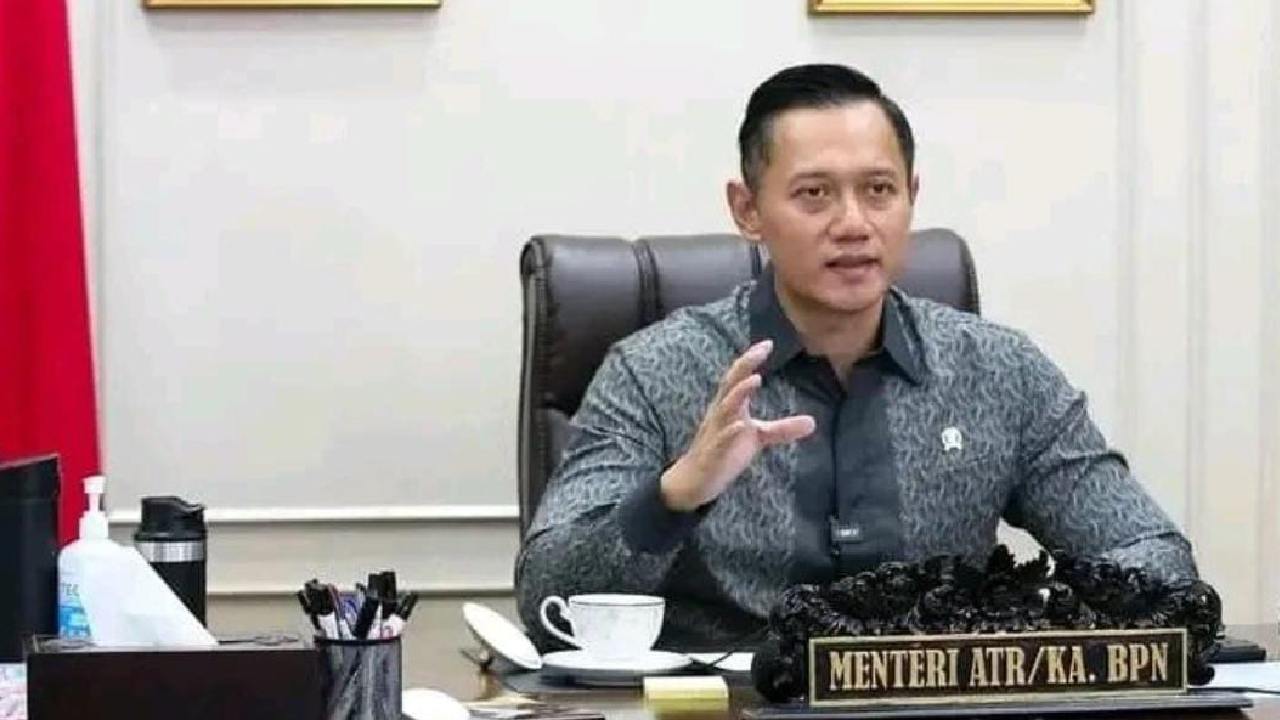 Menteri ATR/BPR Agus Harimurti Yudhoyono, secara door to door bakal menyerahkan sertifikat tanah ke warga Sulawesi Tenggara. Foto: Repro Instagram@bakomstradeokratlotim