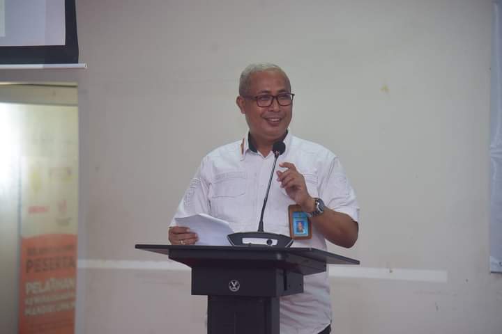 Sekda Buton, Asnawi  Jamaluddin minta UMKM pangan jaga kualitas makanan. Foto: Ist.