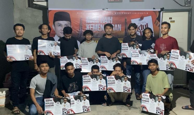 Relawan Suara Akar Rumput, saat mendeklarasikan Afdhal untuk maju Pilwali Kendari. Foto: Ist.