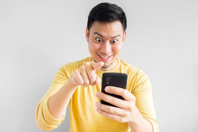 Ada sejumlah tips yang bisa dilakukan untuk mencegah terjadinya penipuan melalui aplikasi WhatsApp. Foto: Repro Thinkstock
