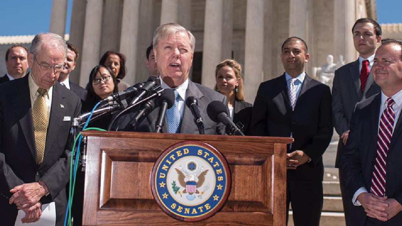 Senator Lindsey Graham desak Israel mengebom Gaza seperti AS mengebom Hiroshima dan Nagasaki dengan senjata nuklir. Foto: Instagram@politico
