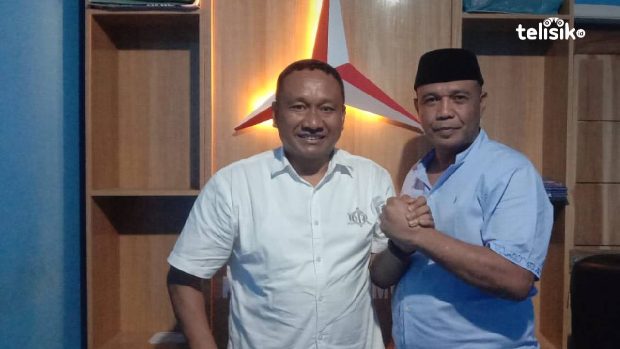 Balon Bupati Muna, La Ode Husunah Ringa Jhon bersama Ketua DPC Demokrat Muna, Awal Jaya Bolombo. Foto: Sunaryo/Telisik
